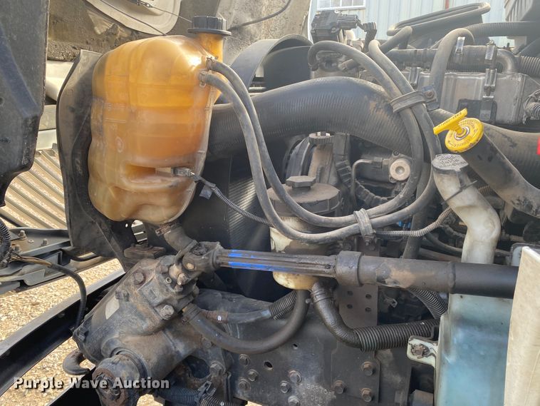 image for item DL6883 2011 International 4300  bucket truck