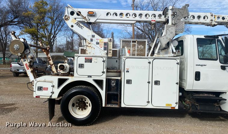 image for item DL6883 2011 International 4300  bucket truck