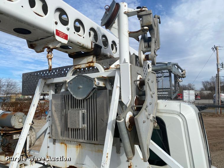 image for item DL6883 2011 International 4300  bucket truck