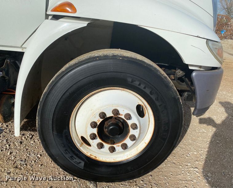 image for item DL6883 2011 International 4300  bucket truck