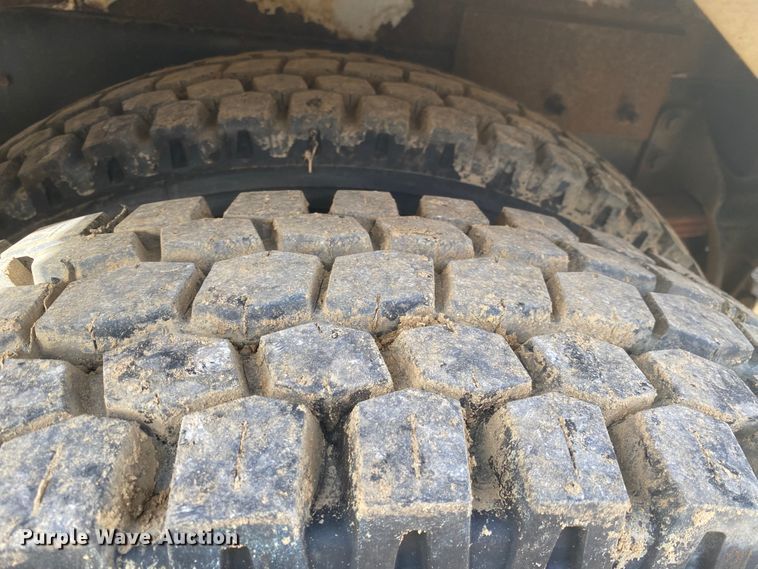 image for item DL6883 2011 International 4300  bucket truck