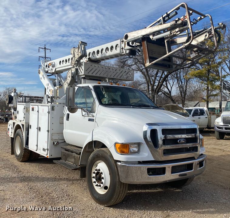 image for item DL6884 2013 Ford F750 Super Duty XL  bucket truck