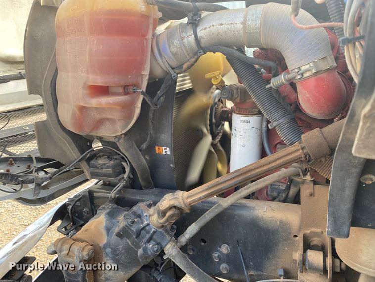 image for item DL6884 2013 Ford F750 Super Duty XL  bucket truck