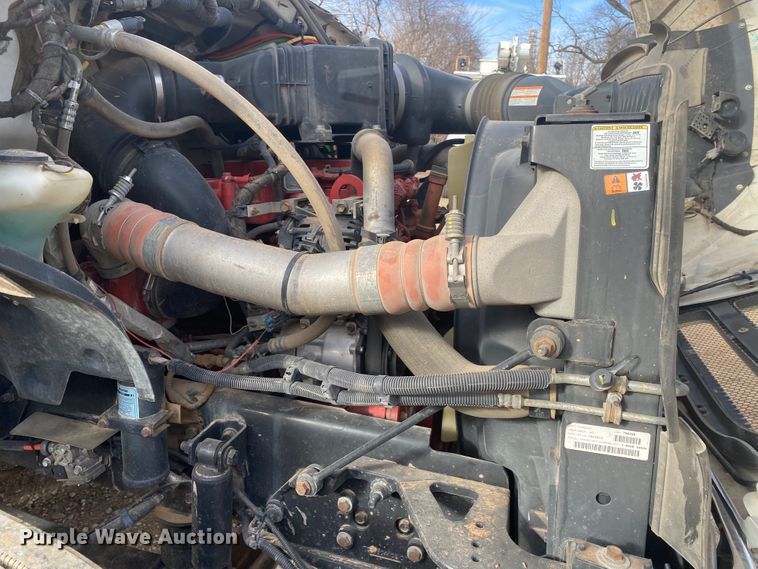 image for item DL6884 2013 Ford F750 Super Duty XL  bucket truck