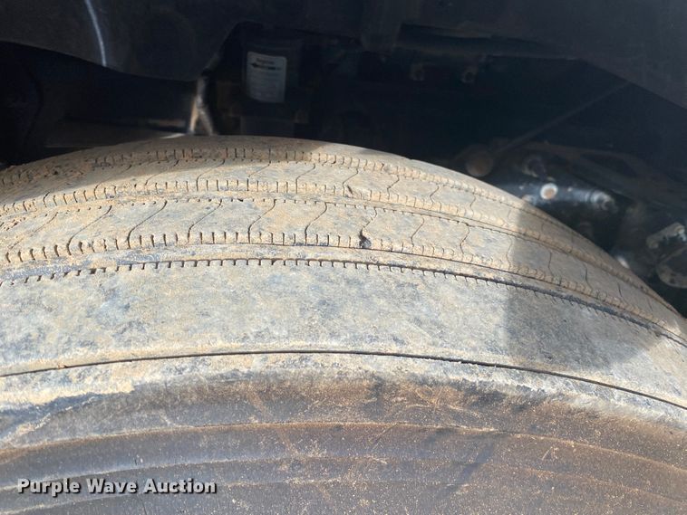 image for item DL6884 2013 Ford F750 Super Duty XL  bucket truck