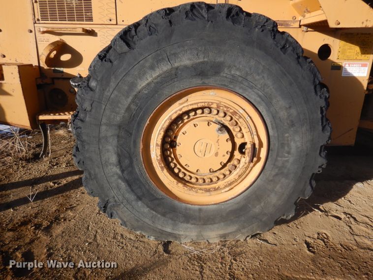 image for item DM5342 1981 International 560B  wheel loader