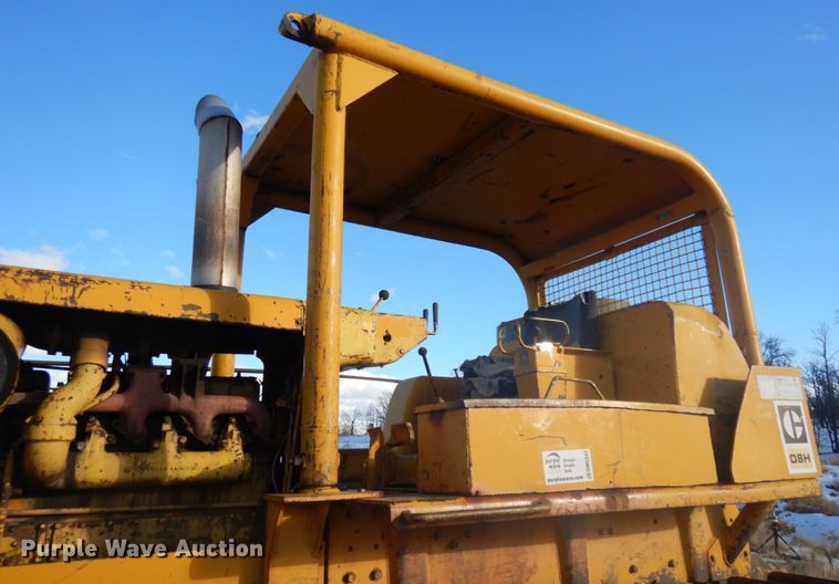 image for item DM5343 1968 Caterpillar D8H  dozer