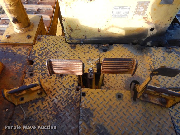 image for item DM5343 1968 Caterpillar D8H  dozer