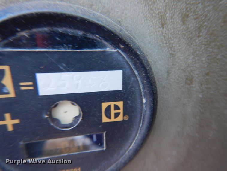 image for item DM5344 1991 Caterpillar 245B  excavator