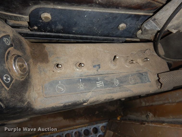 image for item DM5344 1991 Caterpillar 245B  excavator