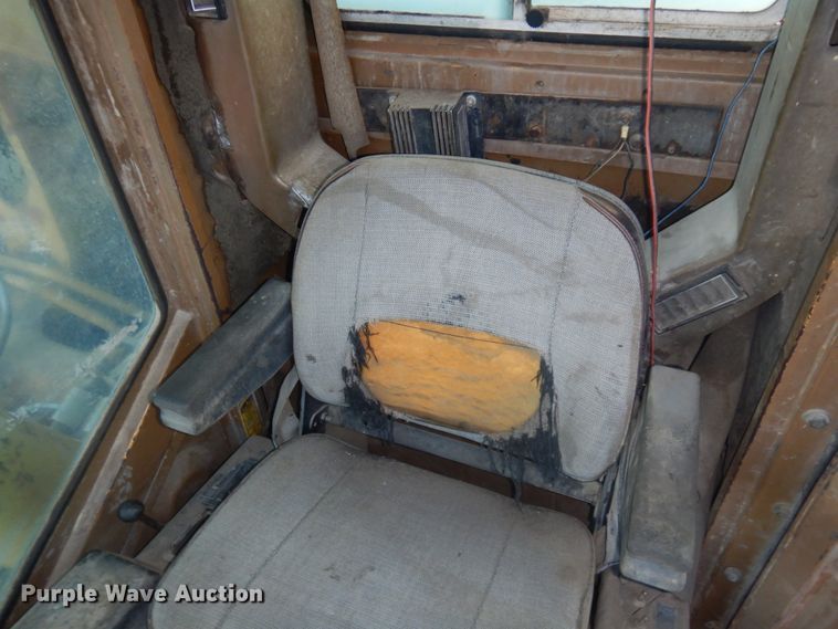 image for item DM5344 1991 Caterpillar 245B  excavator