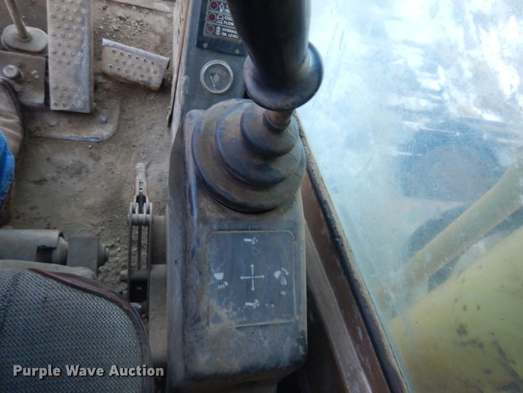 image for item DM5344 1991 Caterpillar 245B  excavator