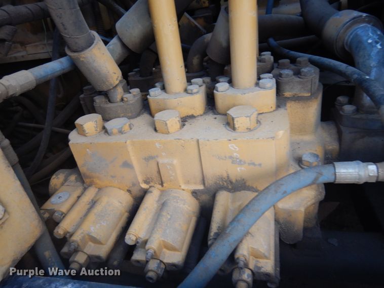 image for item DM5344 1991 Caterpillar 245B  excavator