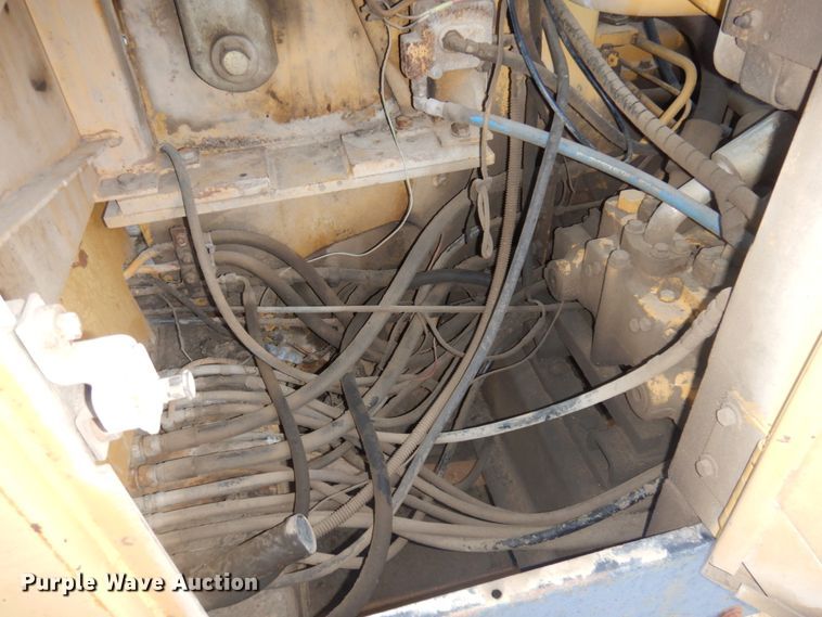 image for item DM5344 1991 Caterpillar 245B  excavator