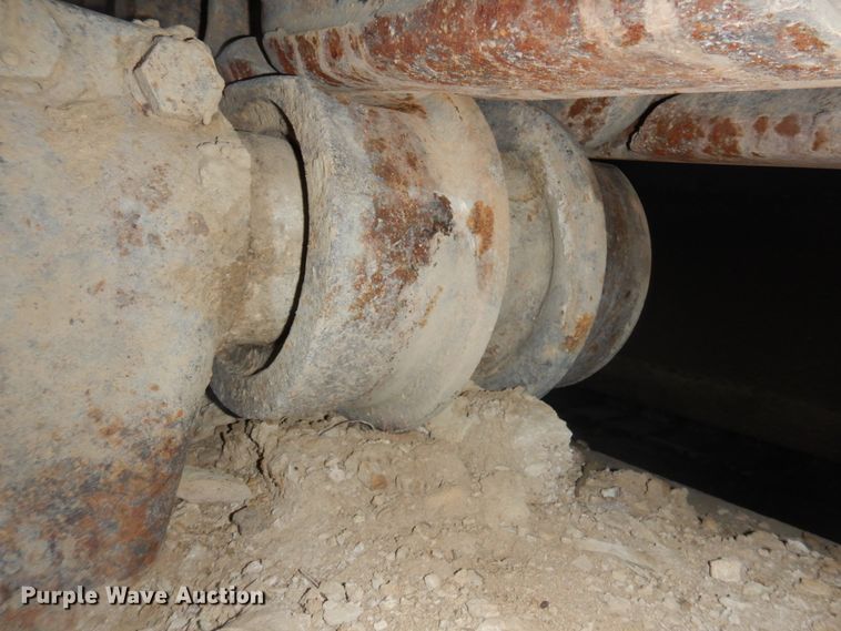 image for item DM5344 1991 Caterpillar 245B  excavator