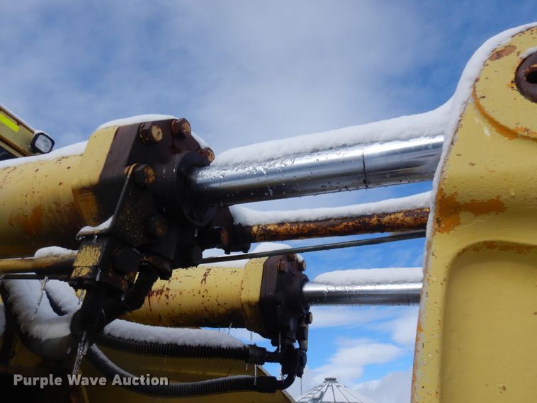 image for item DM5346 1977 Caterpillar 988B  wheel loader