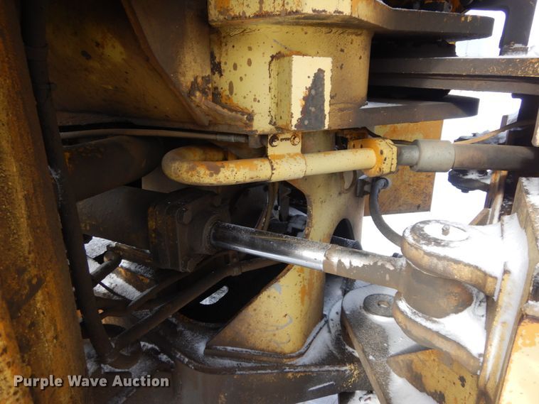 image for item DM5346 1977 Caterpillar 988B  wheel loader