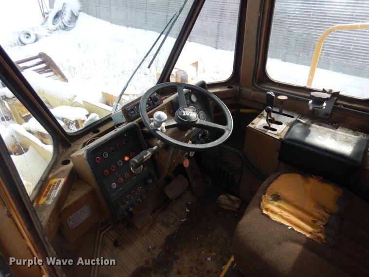 image for item DM5346 1977 Caterpillar 988B  wheel loader