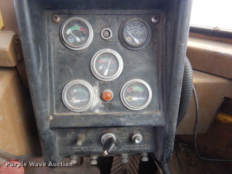 image for item DM5346 1977 Caterpillar 988B  wheel loader