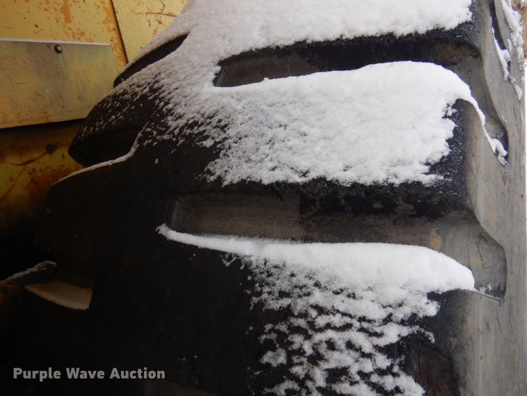 image for item DM5346 1977 Caterpillar 988B  wheel loader