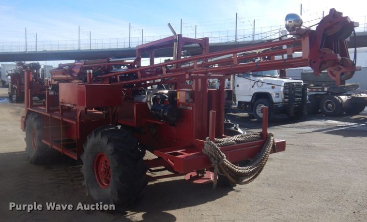 image for item DM5362 1988 CME 550  drilling rig