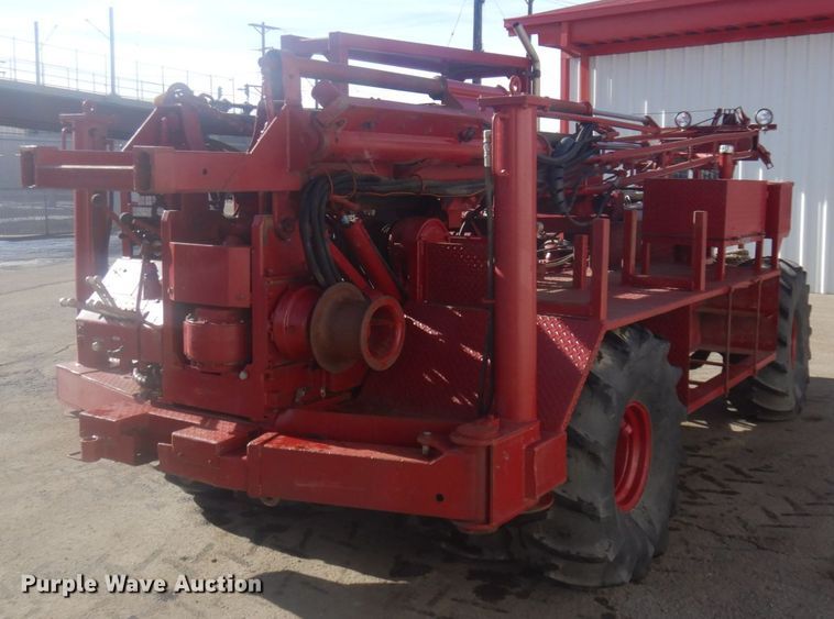 image for item DM5362 1988 CME 550  drilling rig