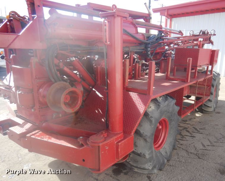 image for item DM5362 1988 CME 550  drilling rig