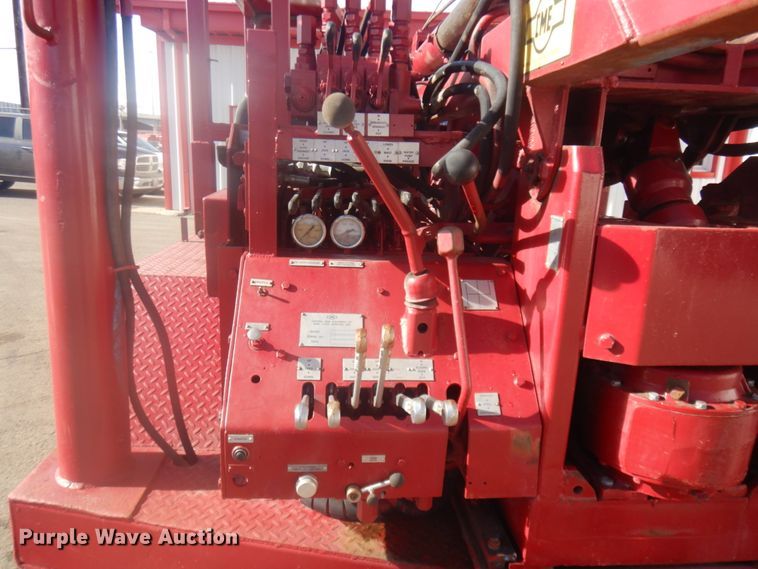 image for item DM5362 1988 CME 550  drilling rig