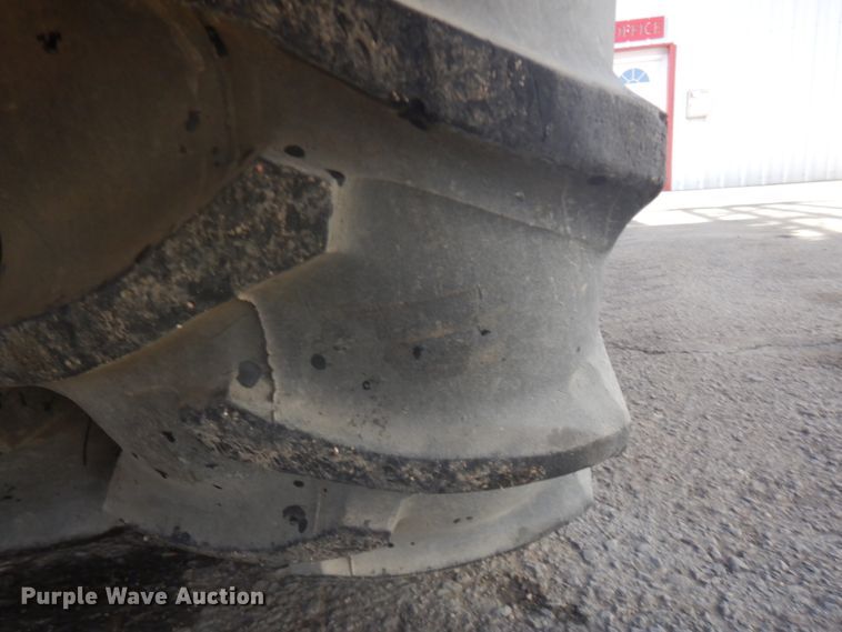 image for item DM5362 1988 CME 550  drilling rig