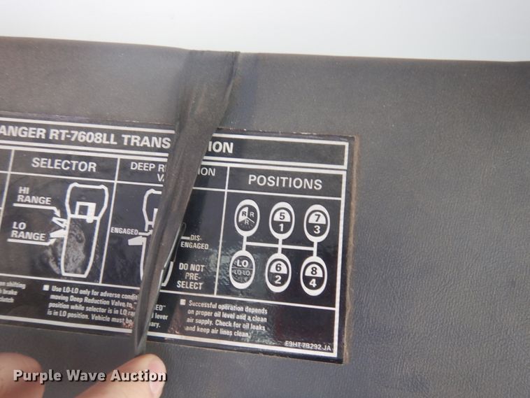 image for item DM5363 1994 Ford L8000  drilling rig truck