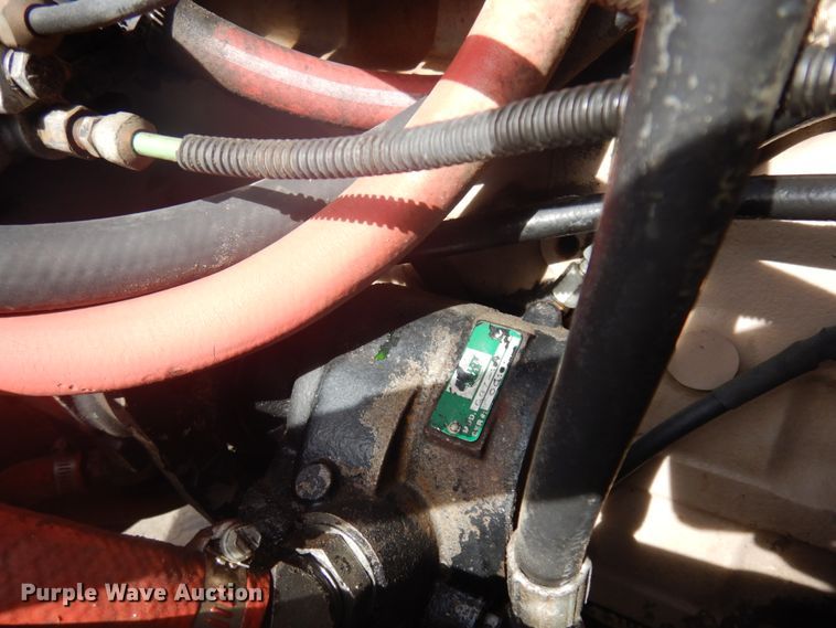 image for item DM5363 1994 Ford L8000  drilling rig truck