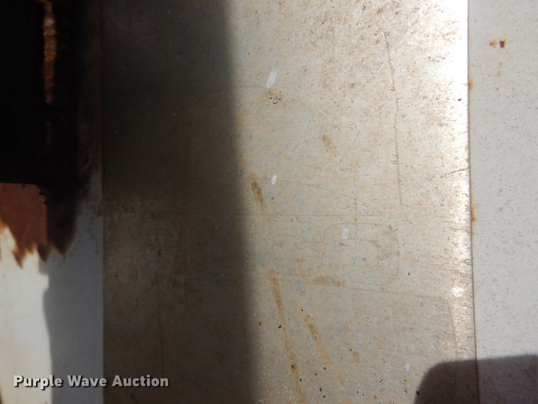 image for item DM5363 1994 Ford L8000  drilling rig truck