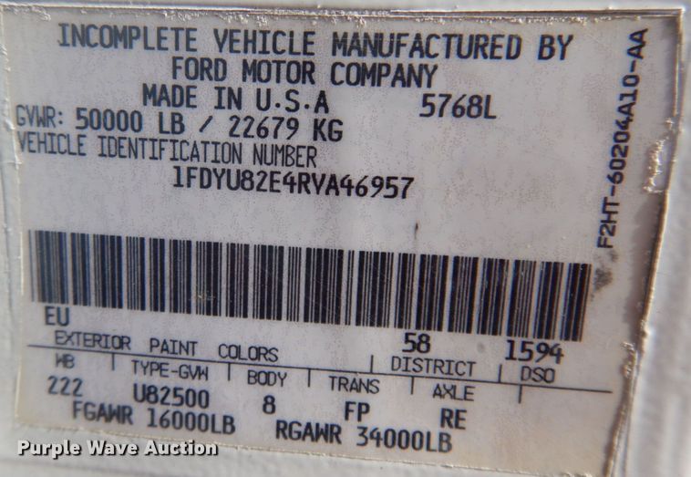 image for item DM5363 1994 Ford L8000  drilling rig truck