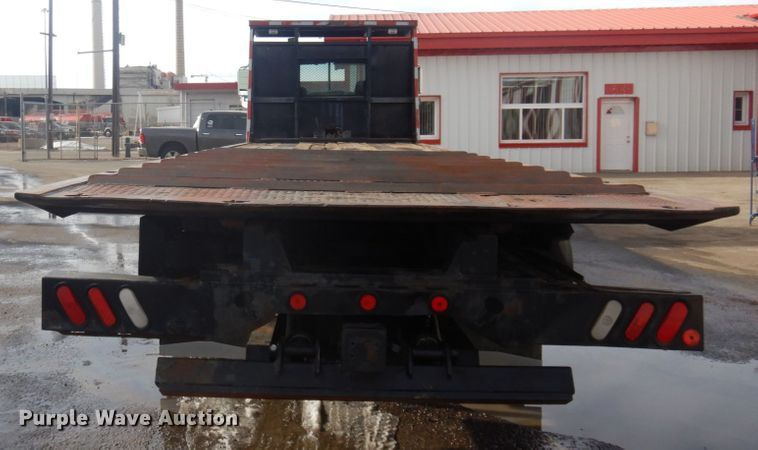 image for item DM5364 2005 Mack CV713  flatbed truck