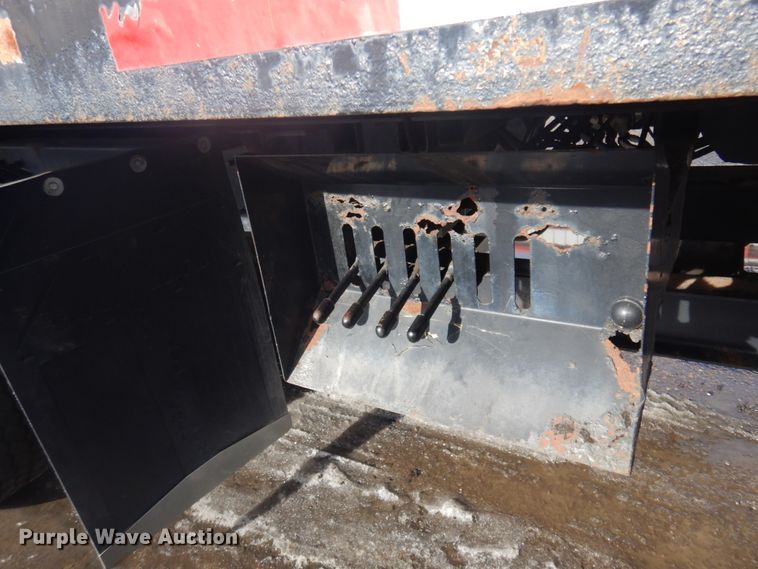 image for item DM5364 2005 Mack CV713  flatbed truck