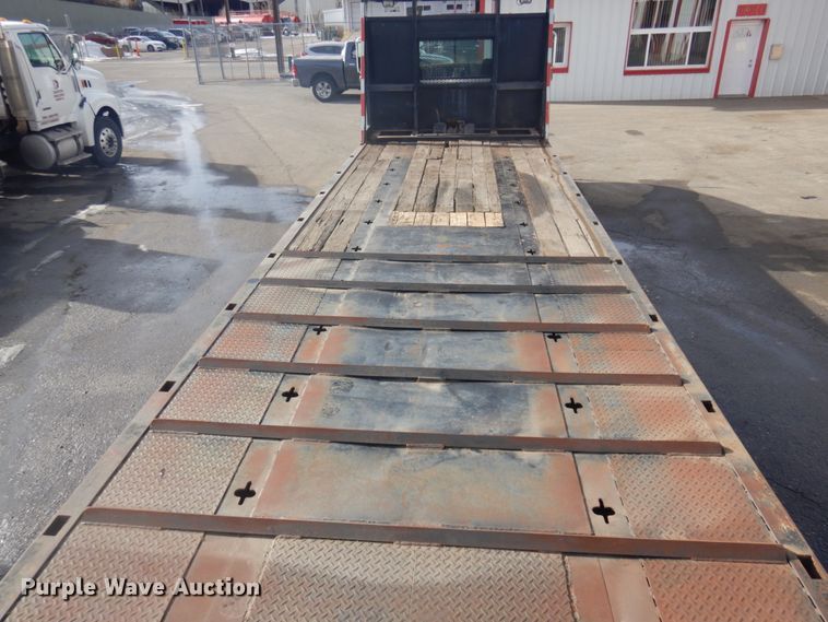 image for item DM5364 2005 Mack CV713  flatbed truck