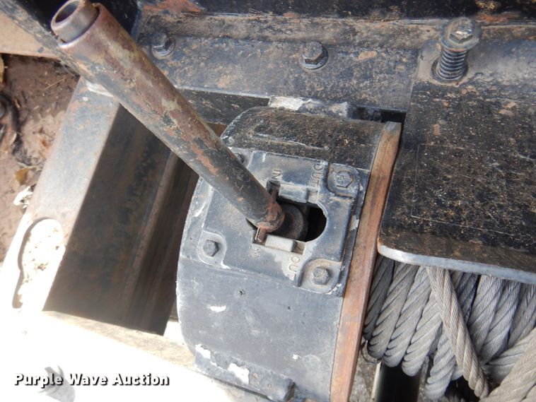 image for item DM5364 2005 Mack CV713  flatbed truck