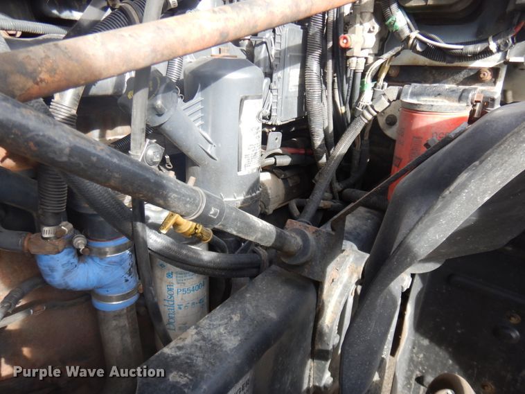 image for item DM5364 2005 Mack CV713  flatbed truck