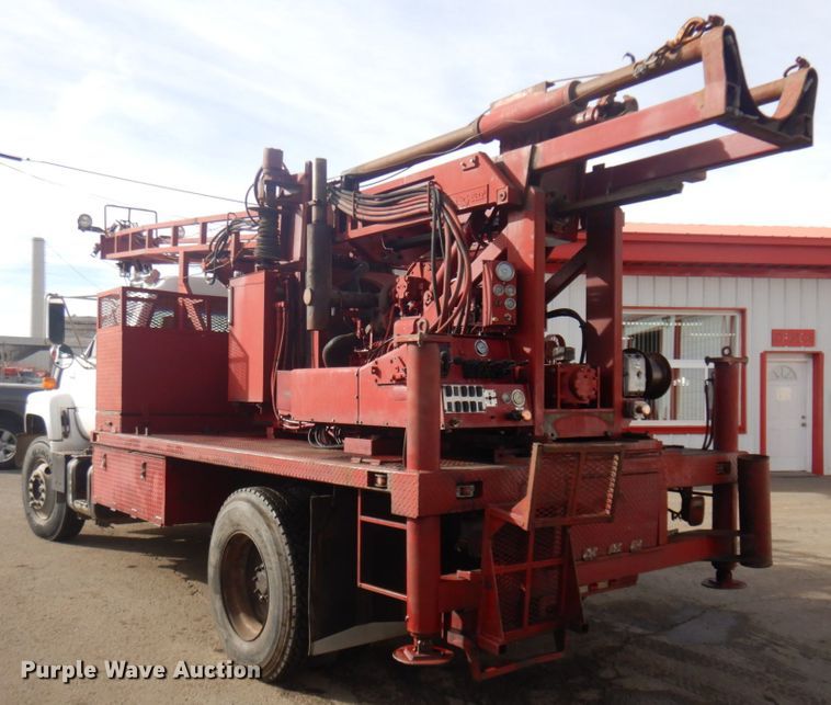image for item DM5365 1994 GMC TopKick C6500  drilling rig truck