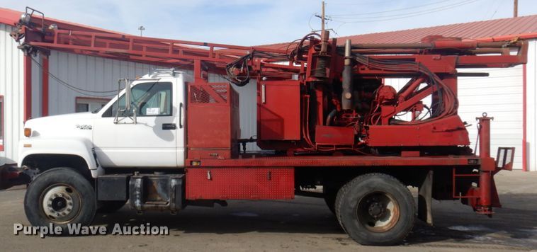 image for item DM5365 1994 GMC TopKick C6500  drilling rig truck