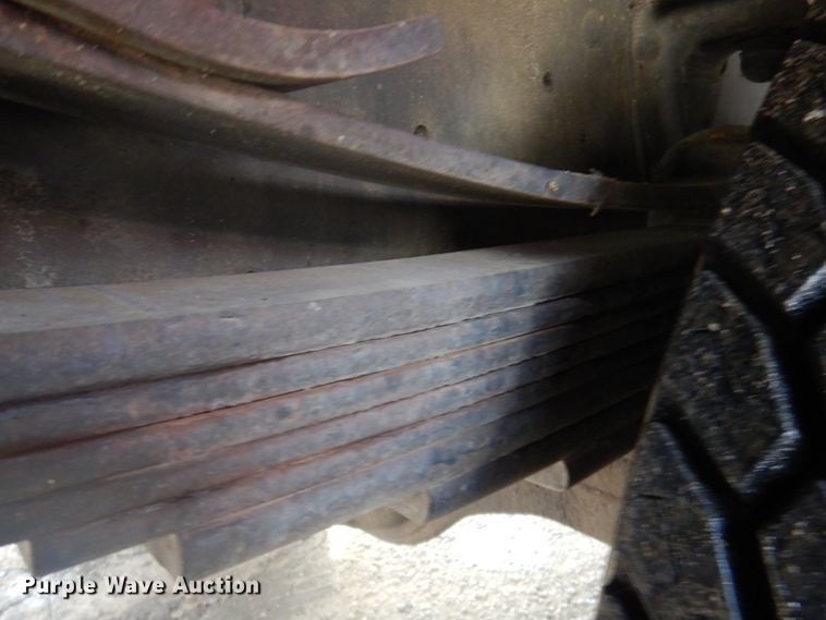 image for item DM5365 1994 GMC TopKick C6500  drilling rig truck