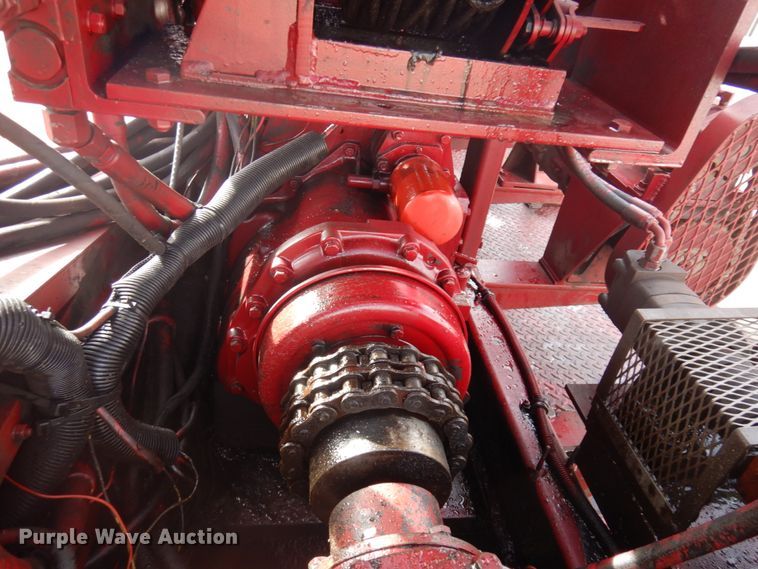 image for item DM5365 1994 GMC TopKick C6500  drilling rig truck