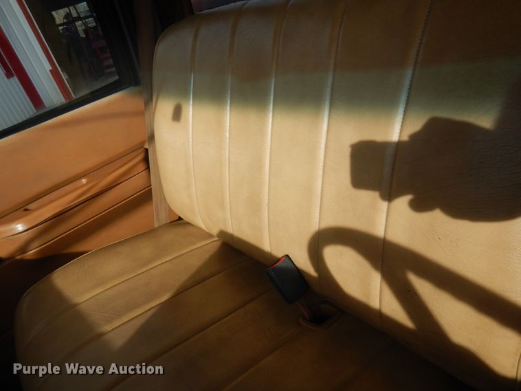 image for item DM5365 1994 GMC TopKick C6500  drilling rig truck