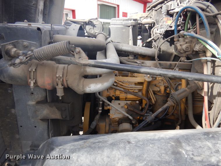 image for item DM5365 1994 GMC TopKick C6500  drilling rig truck