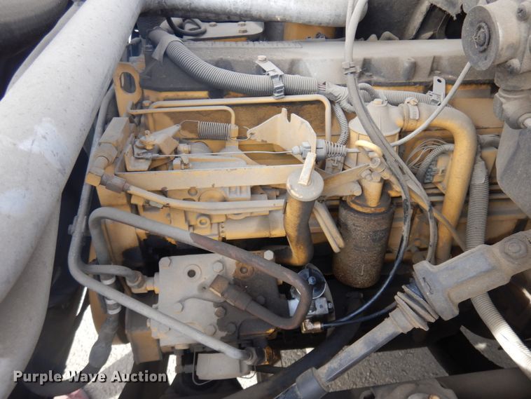 image for item DM5365 1994 GMC TopKick C6500  drilling rig truck