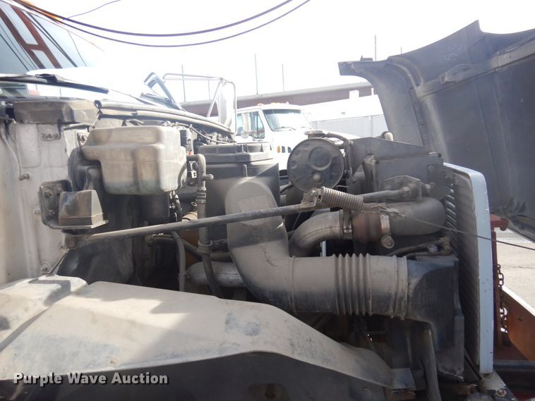 image for item DM5365 1994 GMC TopKick C6500  drilling rig truck