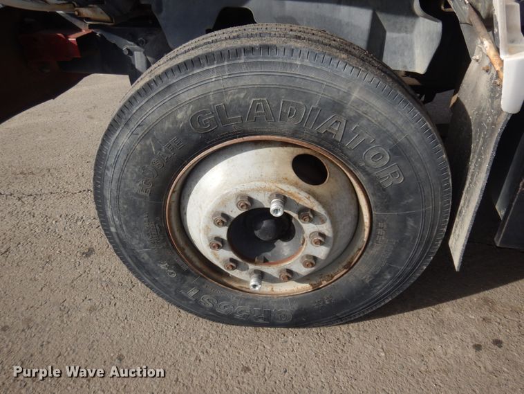 image for item DM5365 1994 GMC TopKick C6500  drilling rig truck