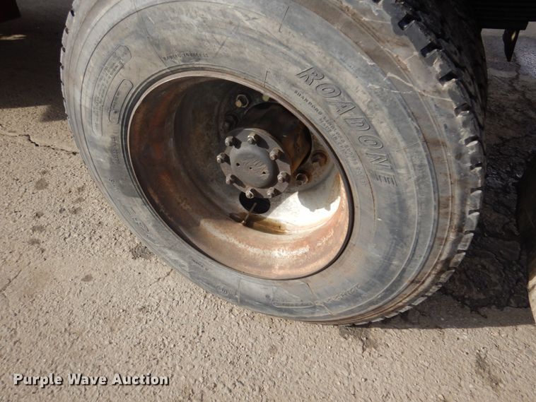 image for item DM5365 1994 GMC TopKick C6500  drilling rig truck