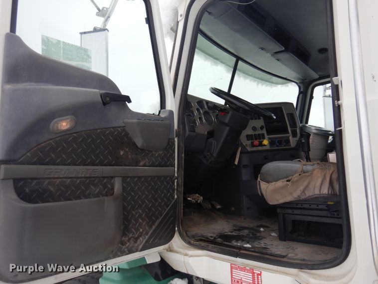 image for item DM5367 2011 Mack GU813  winch truck