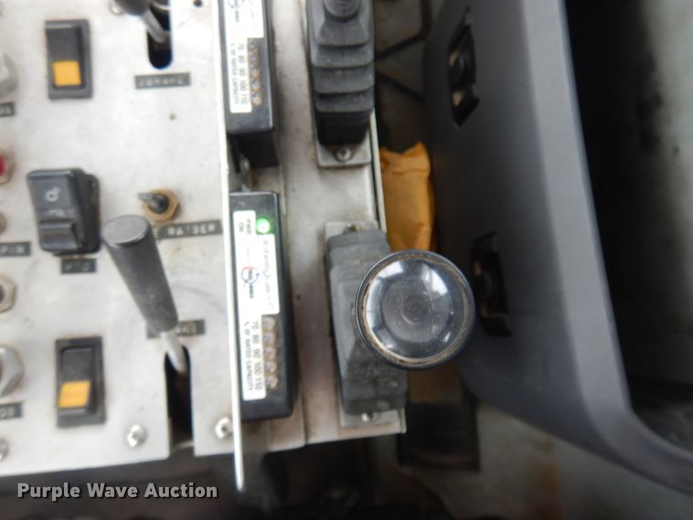 image for item DM5367 2011 Mack GU813  winch truck